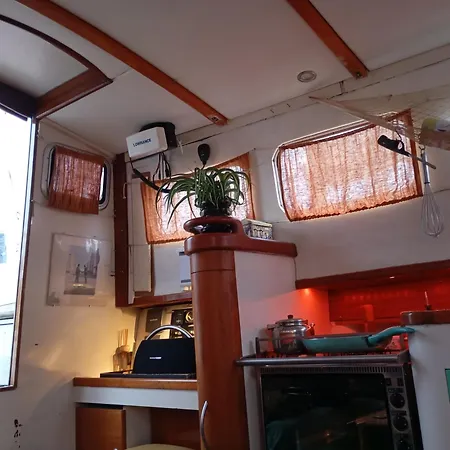 Sailboat Retreat *